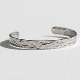 Bangle hammered zilver