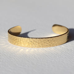Bangle hammered gold
