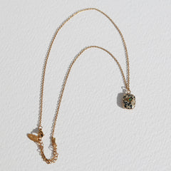Gouden ketting element stone dalmatiër