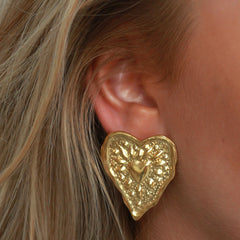 Gouden oorbellen statement heart