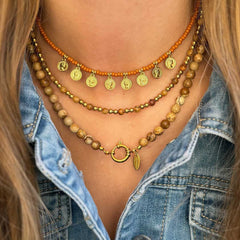 Ketting Miyuki gouden muntjes cognac