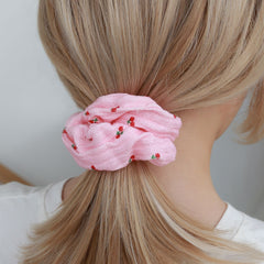 Scrunchie cherry pink