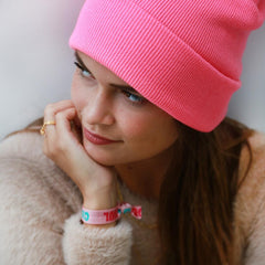 Gorro rosa fuerte