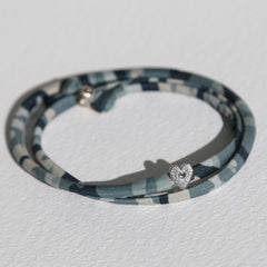 Camouflage armband hart zilver