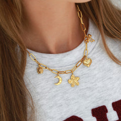 Chain flower moon