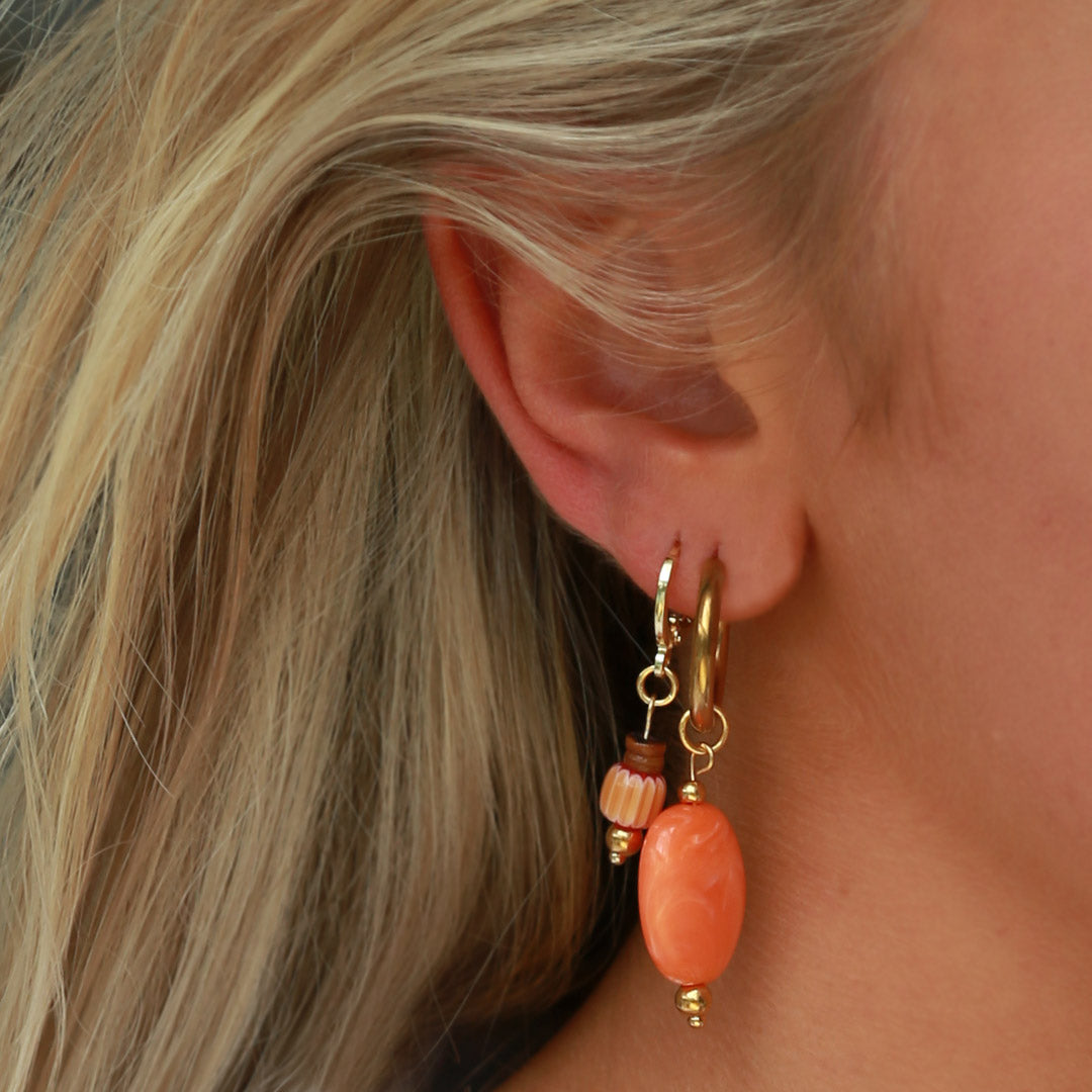 Pendientes de oro pastilla naranja
