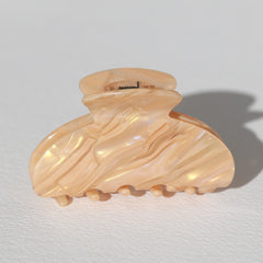 Pinza para el pelo de nácar color albaricoque