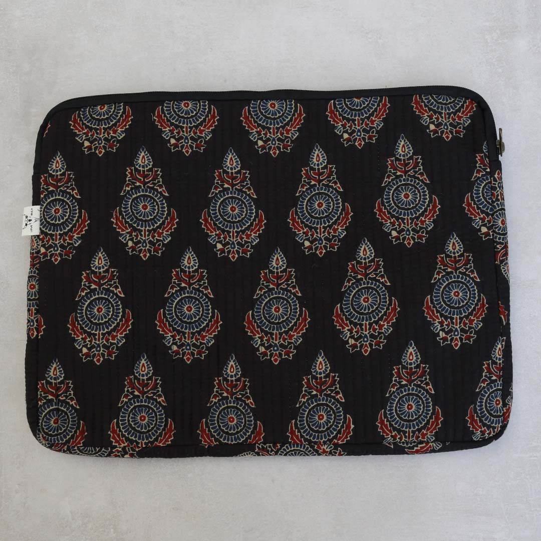 Laptop sleeve Indian black