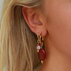 Pendientes de oro pastilla burdeos