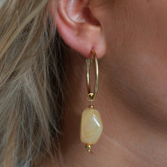 Oorbellen rocks beige