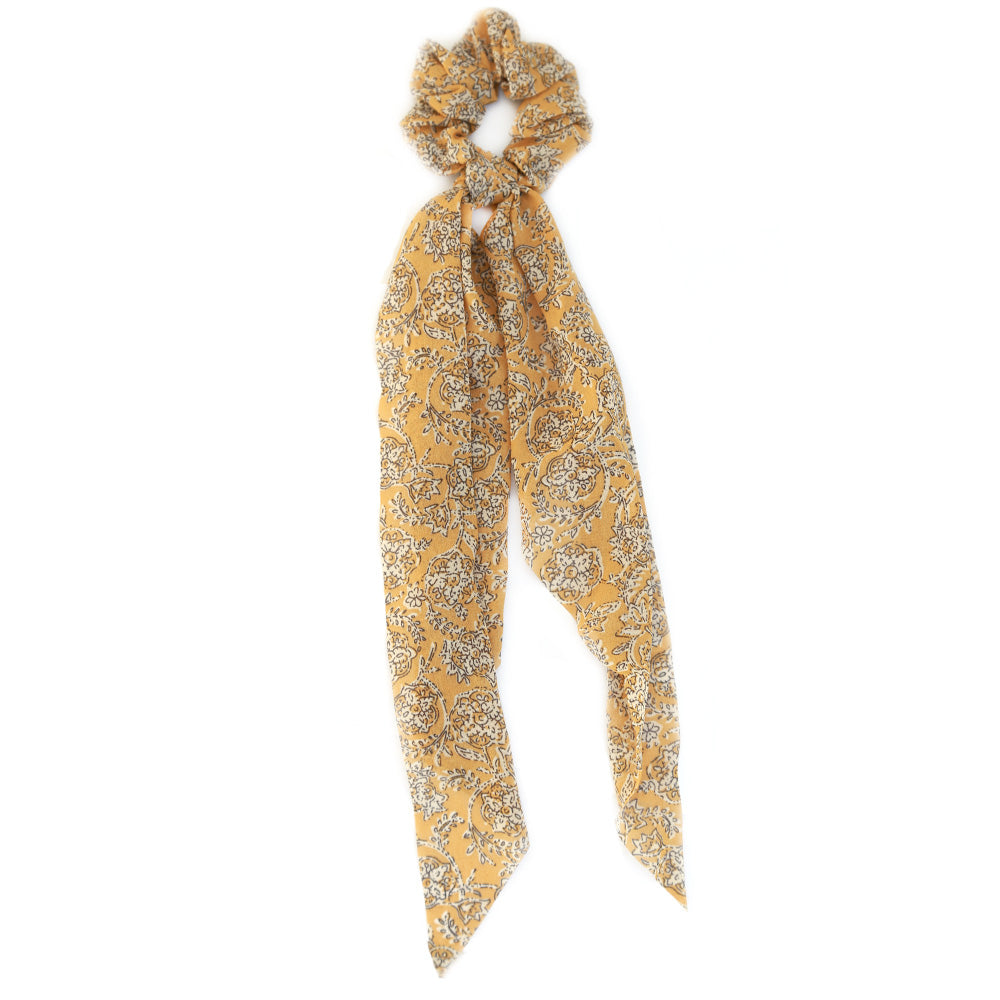 Scrunchie scarf golden yellow