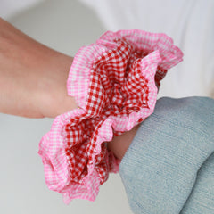 Scrunchie red ruffle