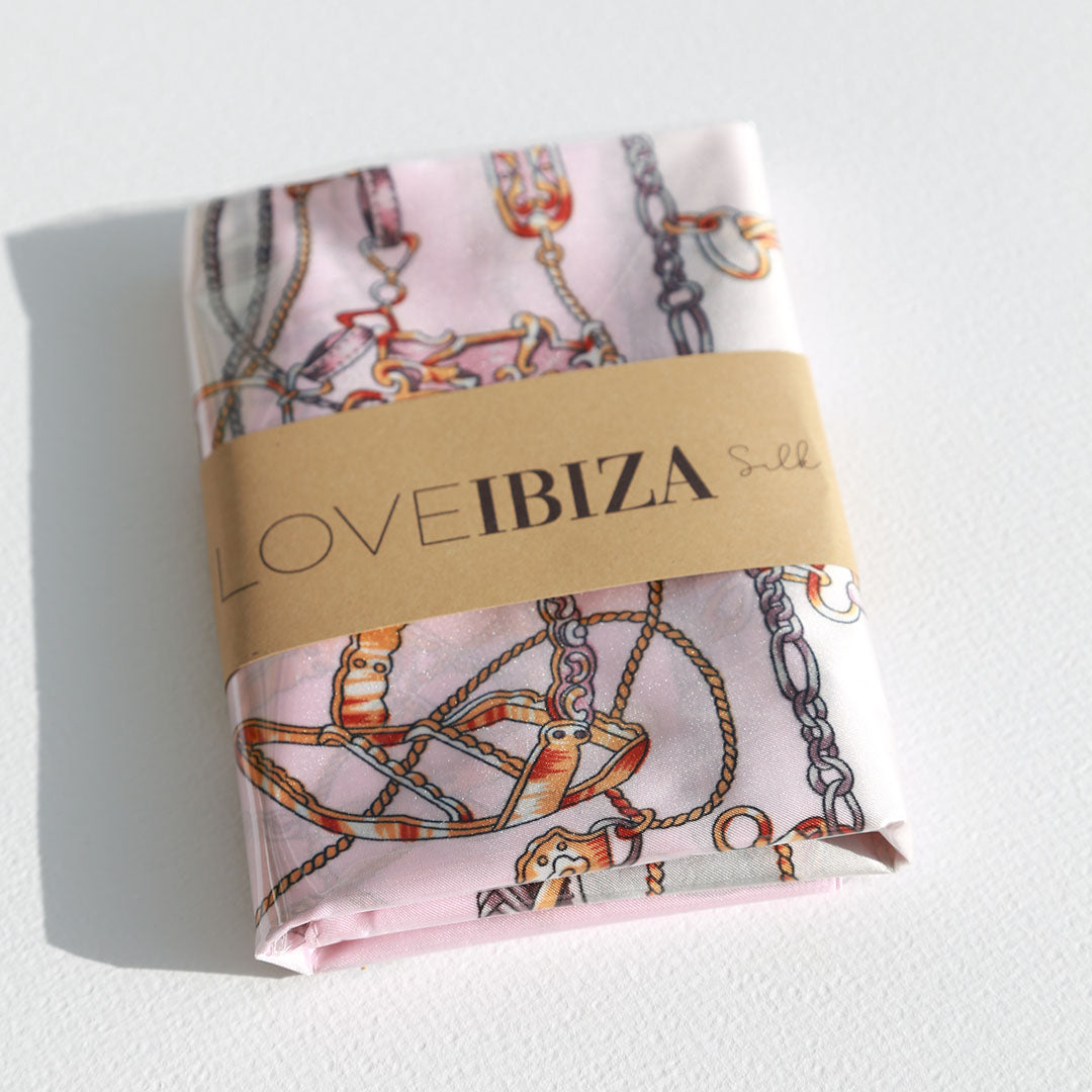 Satijnen bandana sjaal light pink barok