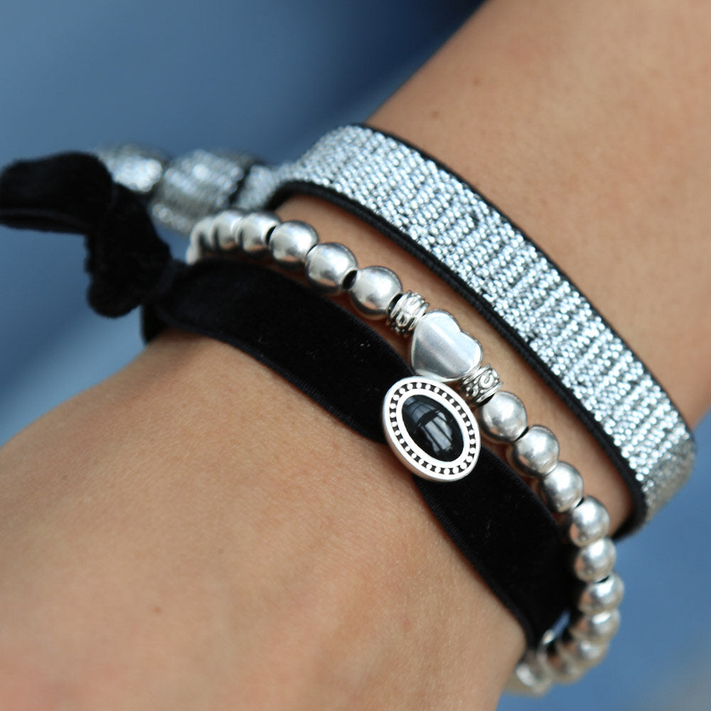 Velvet armbandje charm black silver