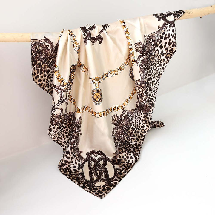 Satin bandana scarf leo chain cream