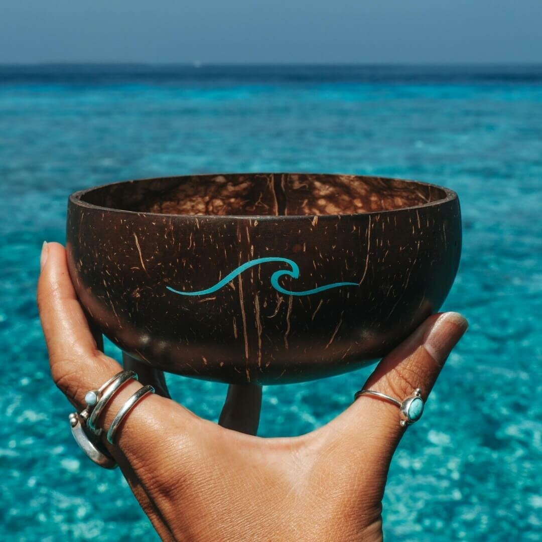 Salty Luxe wave coconut bowl & spoon combo limited edition