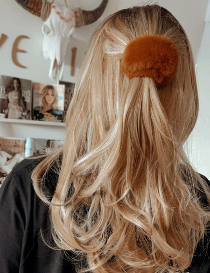 Hair roll fake fur cognac