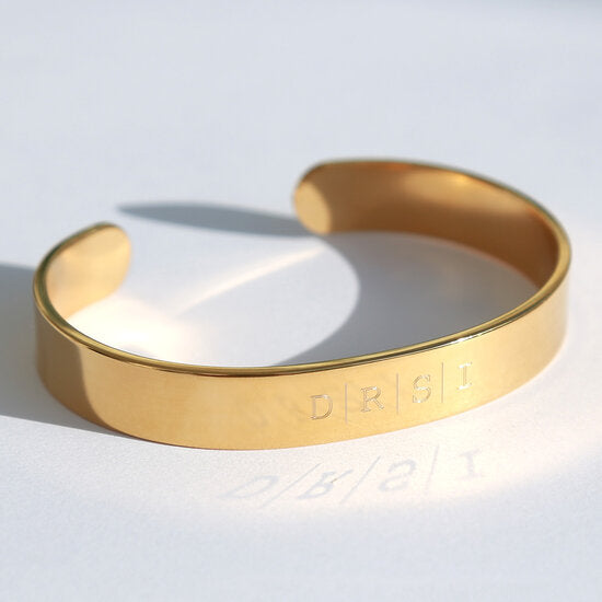 Engraved bangle bracelet gold - 4 initials