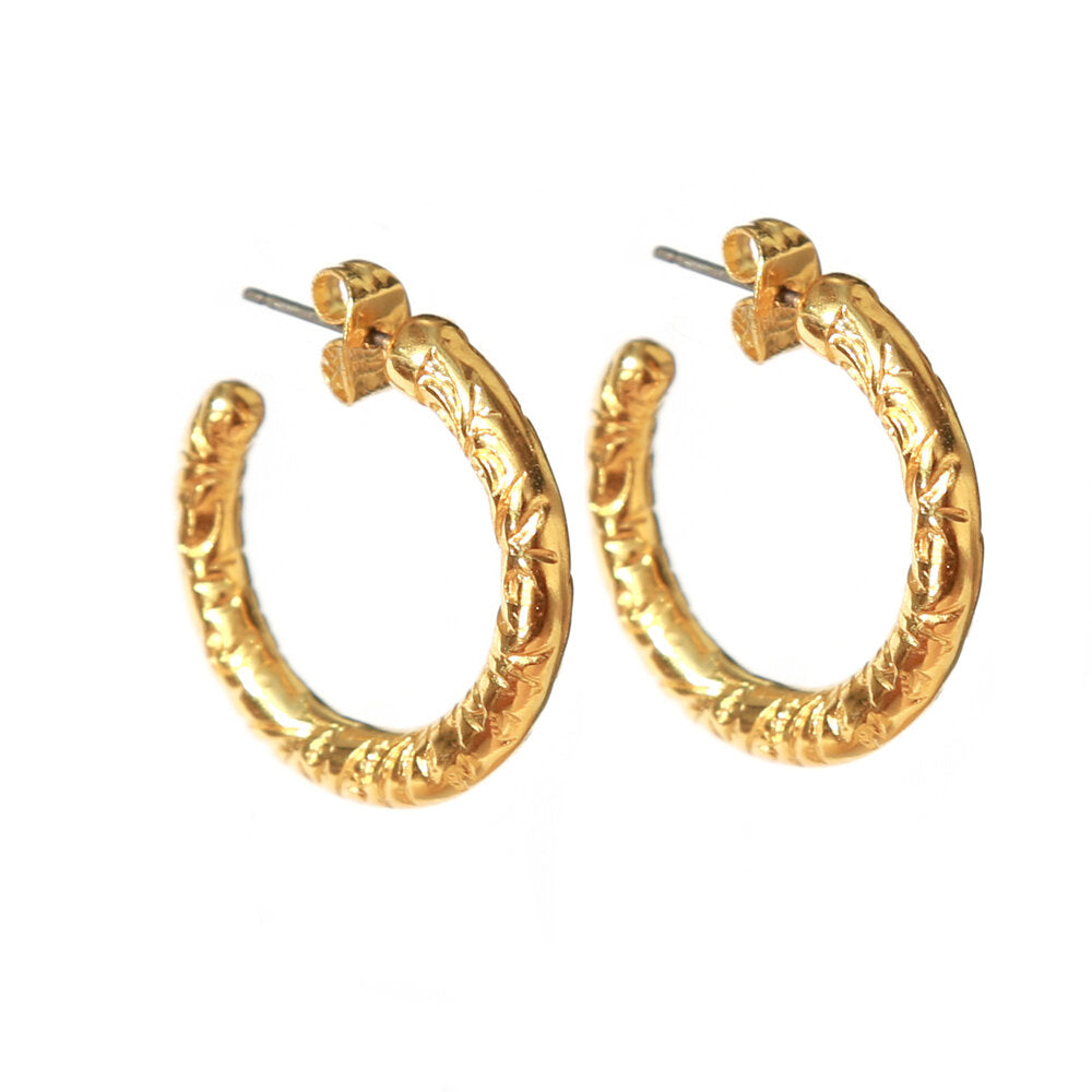 Gold earrings chique