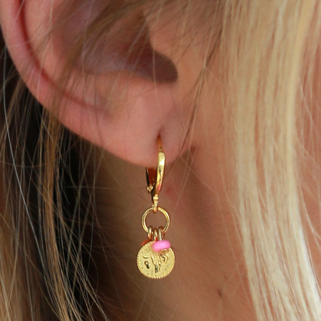 Gouden oorbellen coin orange pink
